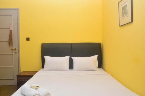 Petamburan Apartamento | Homey and Nice 2BR at Semanggi Apartment By Travelio