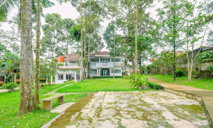 Caringin Apartamento | Homey And Simply Studio At Graha Wishnu Guest House