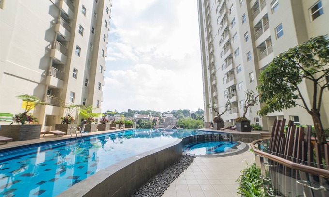 Hegarmanah Apartamento | Homey Apartment at Parahyangan Residence near Parahyangan University