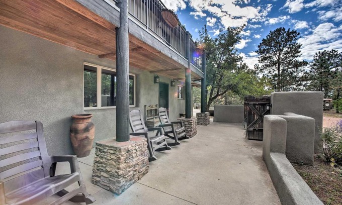 Cascade-Chipita Park Apartamento | Homey Mtn View Escape 11 Mi to Garden of the Gods
