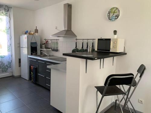 Saint-Fons Apartamento | HOMEYPIC T3 en rez de jardin proche de Lyon