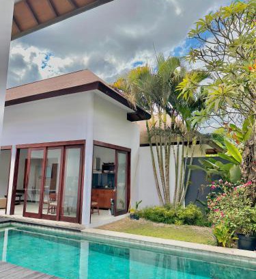 Umalas Villa | Homy Villa Retreat Umalas