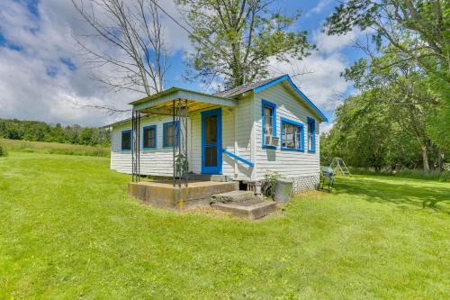 White Mills Casa | Honesdale Cabin 110 Shared Acres, Animal Rescue!