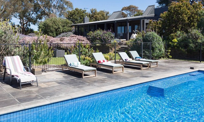 Shoreham Casa | Honeysuckle House with pool and tennis court