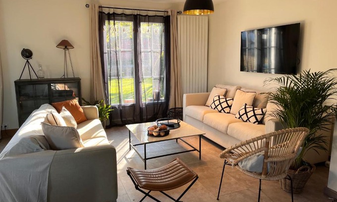 Honfleur Casa | Honfleur - grande maison familiale avec jardin