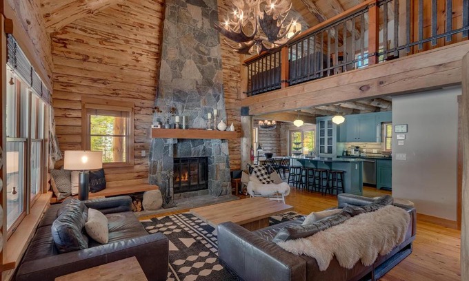 Tahoma Casa | Hooga House on the West Shore - Stunning Log Cabin w Private Hot Tub - Pet Friendly!