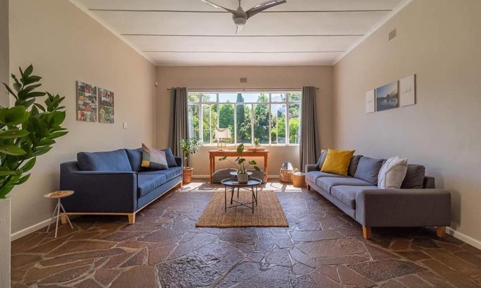 Wolseley Casa | Hoogwater Family House
