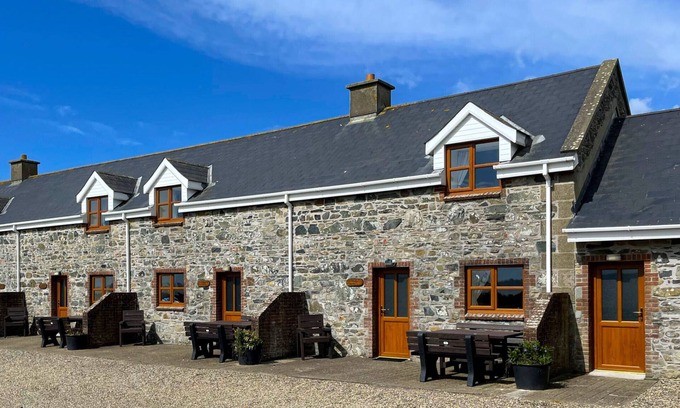 Kilmore Cabaña | Hook Holiday Cottage, Mill Road Farm