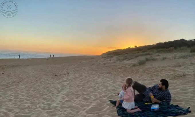 Lake Tyers Beach Casa | HOOKED ON SAND - 🎣 Fish 🌊 Swim 🏄🏻‍♀️ Surf 🏝 Relax