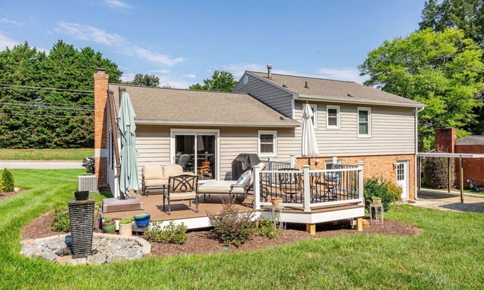 Greensboro Casa | Hop, Skip & a Jump- Accessible Home Base & Relaxing Hang Out