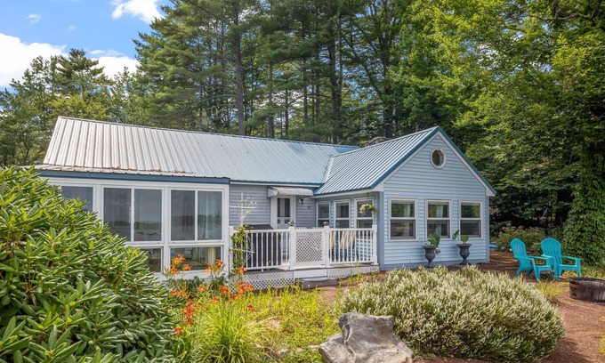 Middleton Casa | Hope's Haven - A Sunrise Lake Retreat - New Hampshire Waterfront Home!