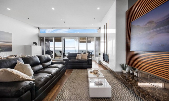 Henley Beach Apartamento | Horizon at Henley Square - 3BR, Parking, Wifi