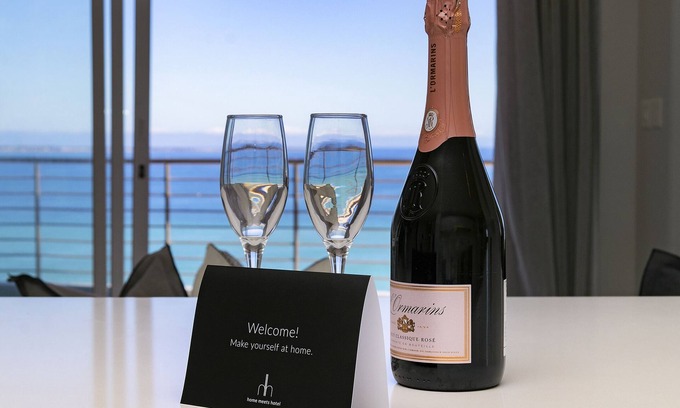Bloubergstrand Apartamento | Horizon Bay 1602 LUX Penthouse with amazing views