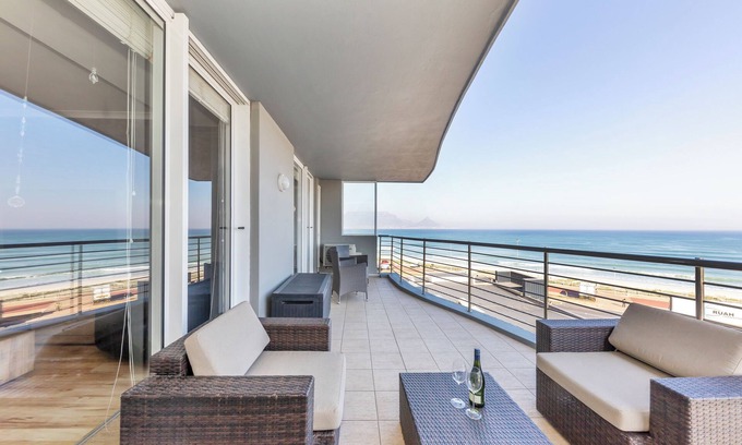 Cape Town Apartamento | Horizon Bay 201 by HMH