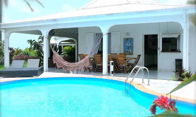 Sainte-Rose Villa | HORIZON KARUKERA ¡En las alturas de Ste Rose con vistas panorámicas al mar!