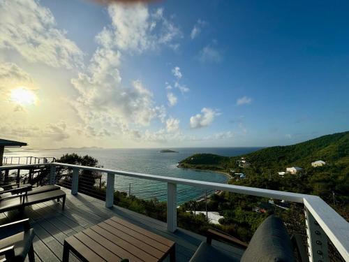 Estate Saint Quaco and Zimmerman Villa | Horizon's Edge