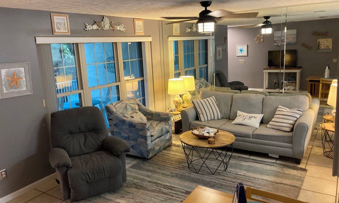 West Panama City Beach Condominio | Horizon South Ground Level close to gate beach