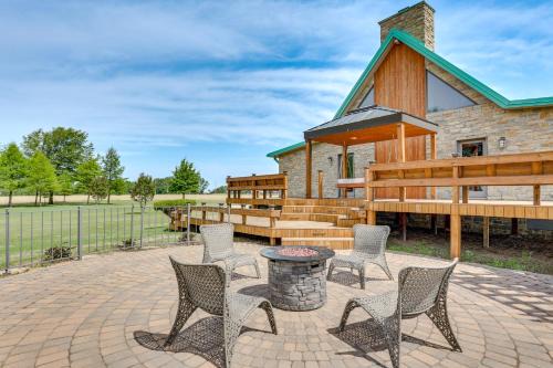 Deering Casa | Hornersville Vacation Rental with Private Pond!