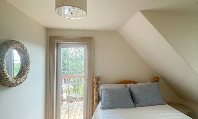 West Hants Otro | Horse Farm - Spacious and Serene