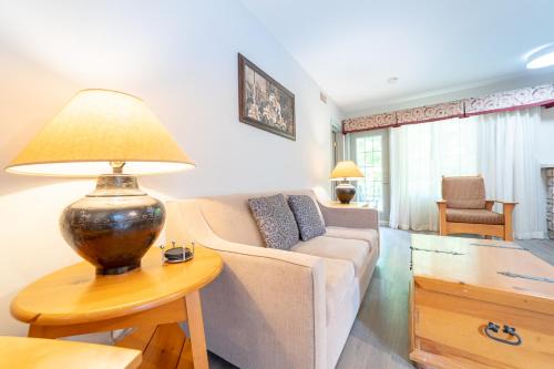 Oro-Medonte Apartamento | Horseshoe Valley Suites - The Evergreen