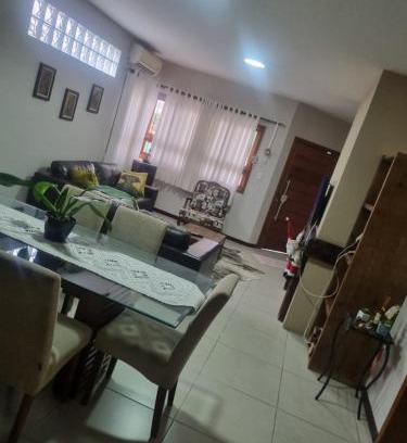 Centro Casa | Hospedagem Sil e Jean quarto família, cozinha compartilhada com outros hóspedes