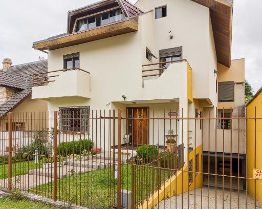 Bacacheri Casa | Hospedagem Three Little Birds