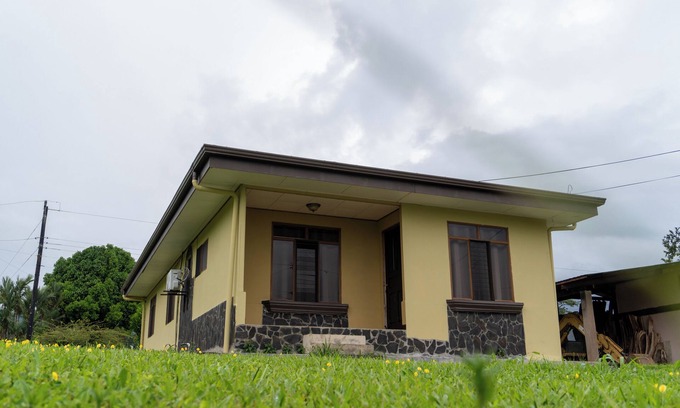 Rio Cuarto de Grecia Casa | Hospedaje en Río Cuarto- "Casa Selva Negra" para 4