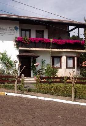 Treze Tilias Casa | Hospedaria Gãstehaus Enzian