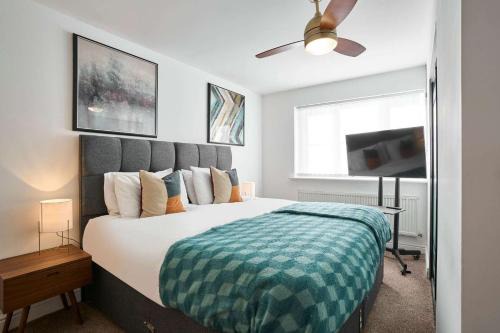 Launceston Casa | Host & Stay - Cherry Blossom House