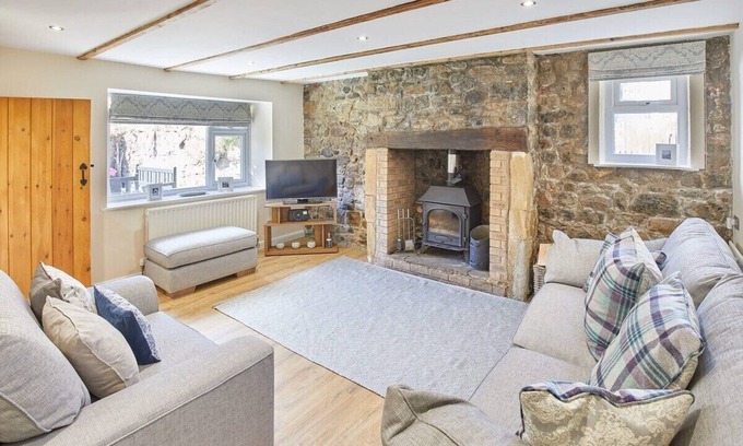 Berwick-upon-Tweed Casa | Host & Stay | Eden Cottage