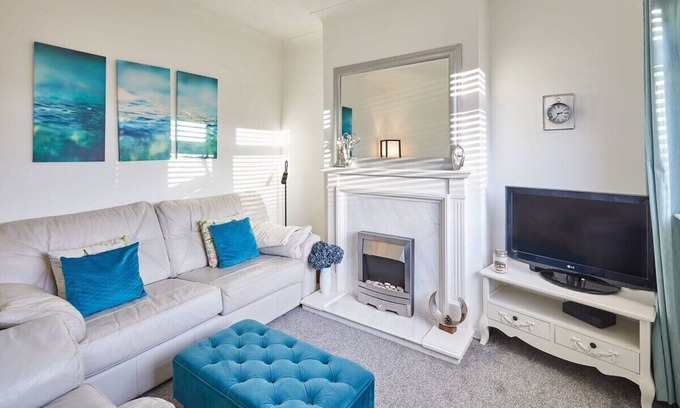 Skinningrove Casa | Host & Stay | The Railway Cottage