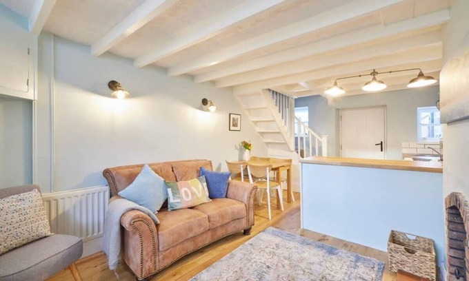 Hinderwell Casa | Host & Stay | Honey Cottage