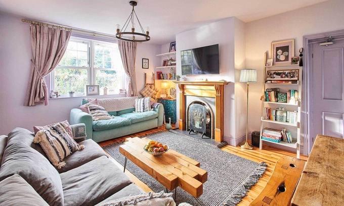 Morpeth Casa | Host & Stay | Lilac Cottage