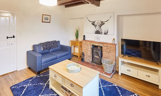 Thirkleby Casa | Host & Stay | Manor Farm Cottage