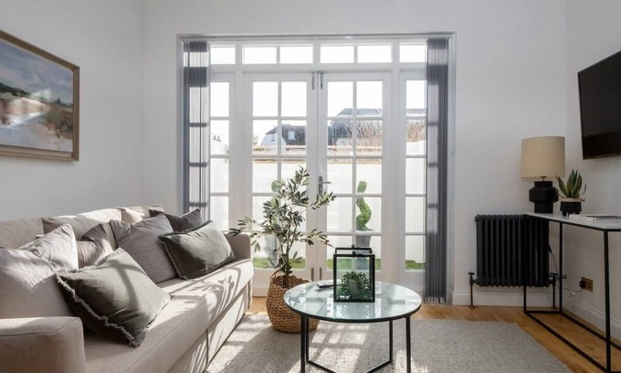 Rottingdean Casa | Host & Stay | Rottingdean Cottage