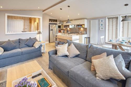 Runswick Bay Casa | Host & Stay - Puffins Rest