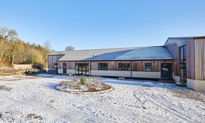 Hallington Casa | Host & Stay | The Parlour