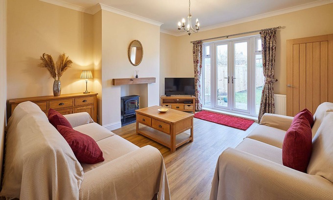 Redcar Casa | Host & Stay | Wardman Crescent