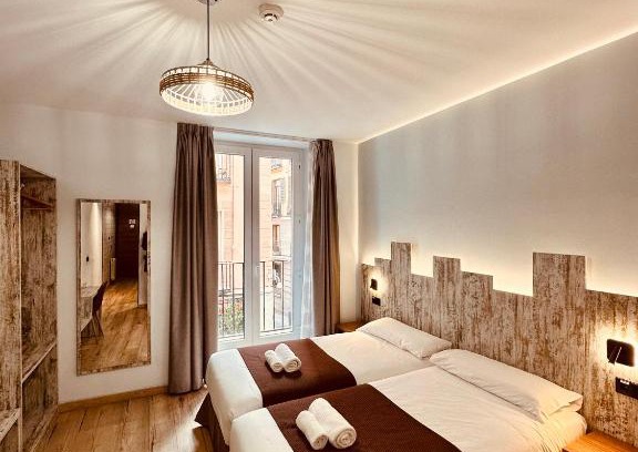 Literary Quarter Casa | Hostal Anton Martin