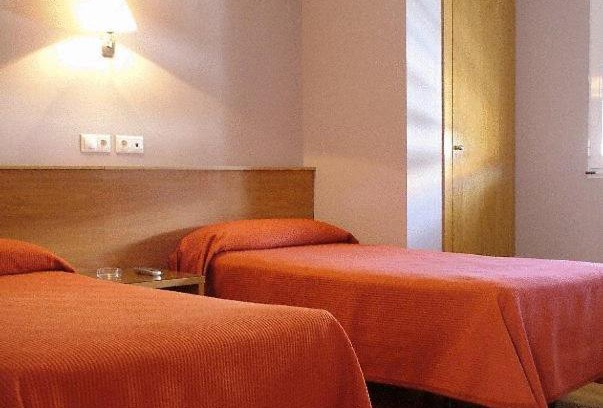 Aranda de Duero Casa | Hostal CC