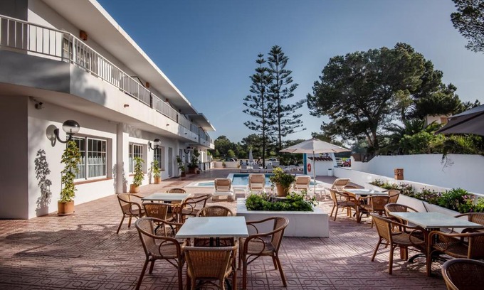 Formentera Hotel | Hostal Es Pi - Emar Hotels