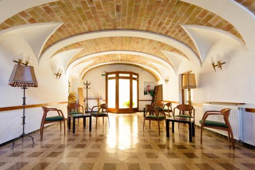 Caldes de Malavella Casa | Hostal Fabrellas