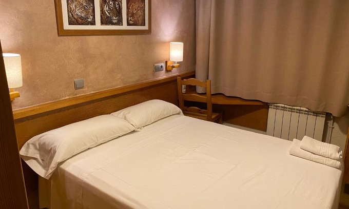 Cardedeu Casa | HOSTAL GALICIA CARDEDEU