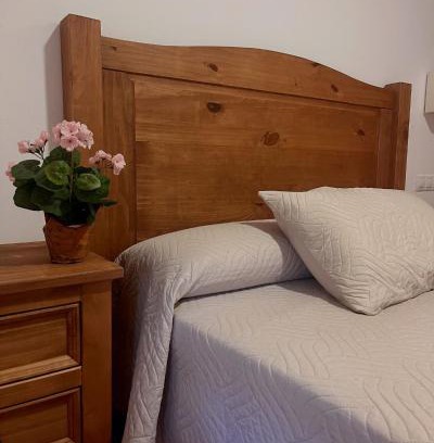 Monterde de Albarracin Casa | Hostal Hoz del Manzano