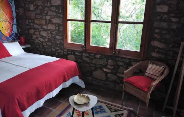 Sant Pau de Seguries Casa | Hostal La vall