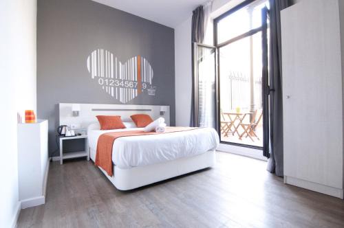 Esquerra de l'Eixample Casa | Hostal Live Barcelona