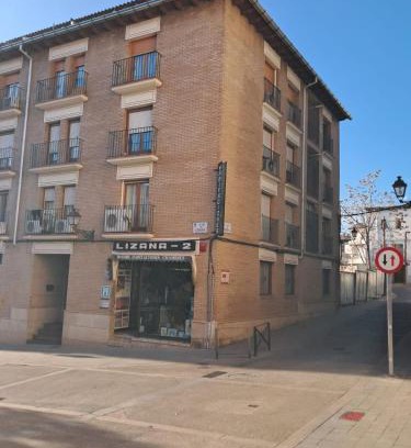 Casco Antiguo Casa | Hostal Lizana 2