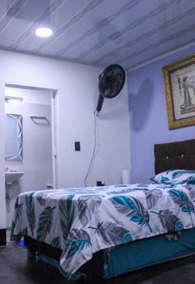 Florencia Casa | Hostal Queens Deluxe
