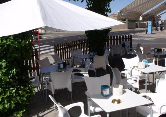 Santa Marina del Rey Casa | Hostal Salones Victoria