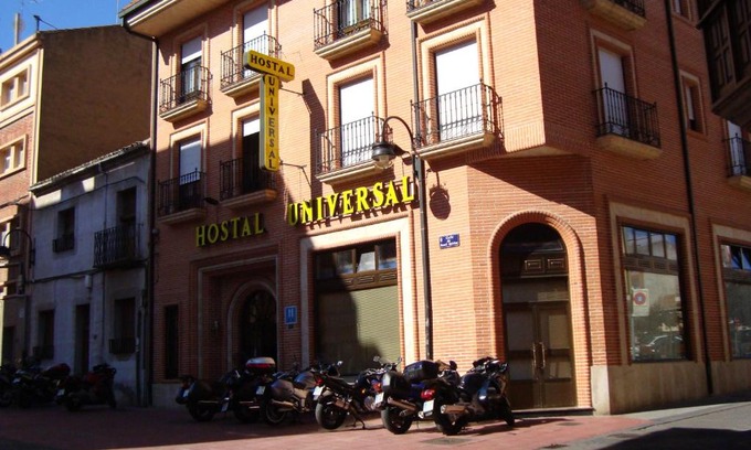 Benavente Casa | Hostal Universal